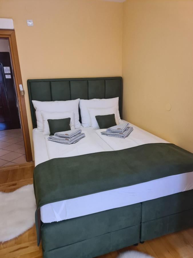 Apartman *Joy* 오시예크 외부 사진